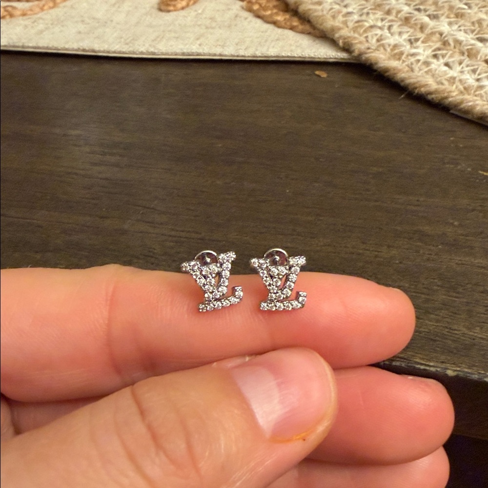 LV earrings stainless steel